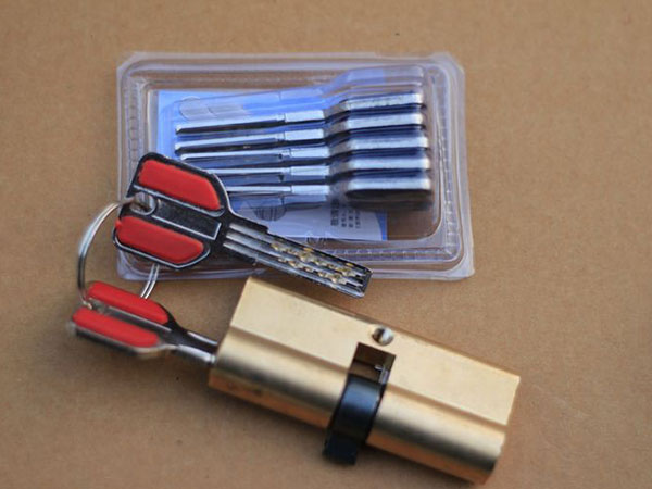 金牛24小时上门开锁公司